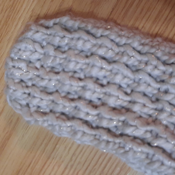 Mittens - Picture 2 of 7